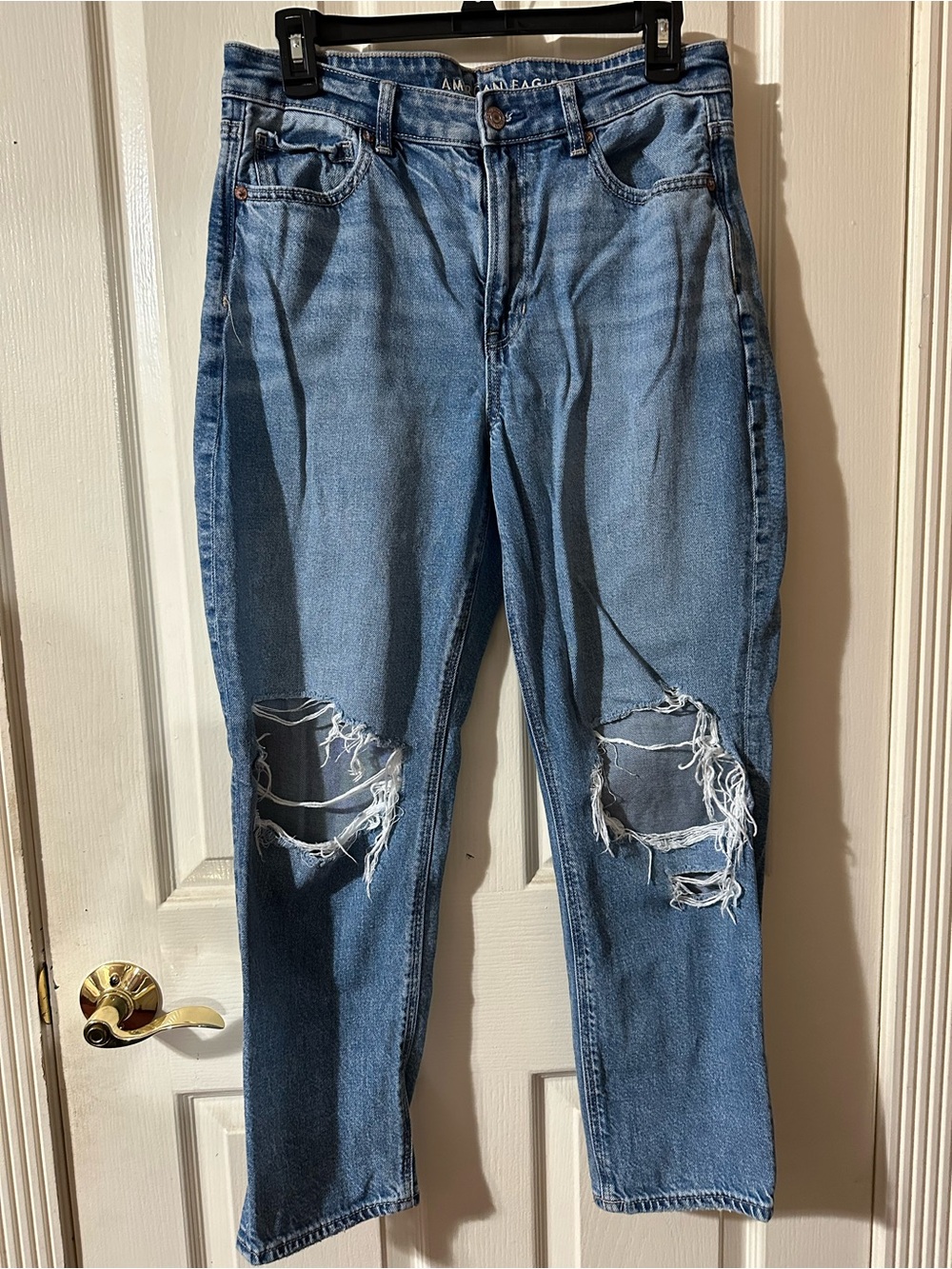 American Eagle Outfitters Mom Jeans